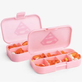 SmartShake-Pill-Box-Organizer-Supergirl-2